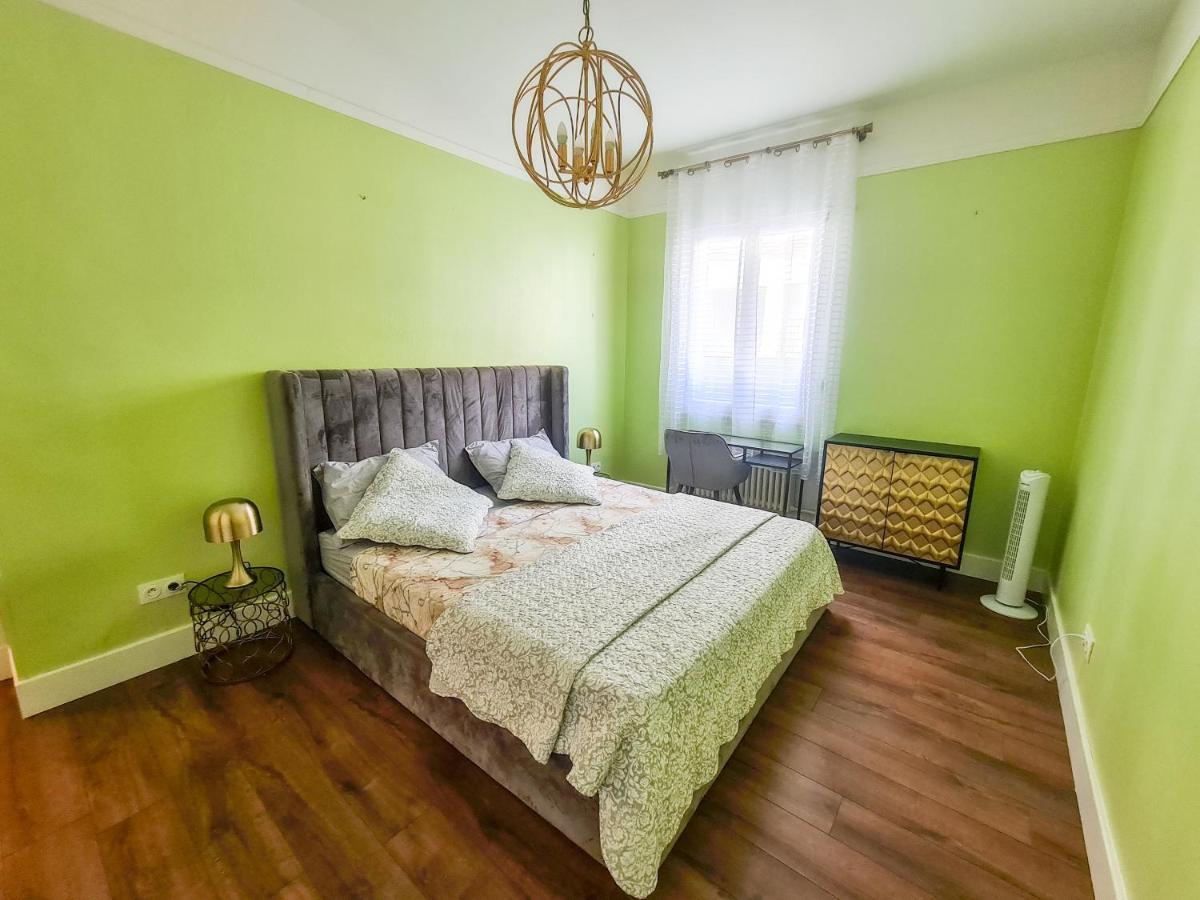 A Proximite De La Apartment *